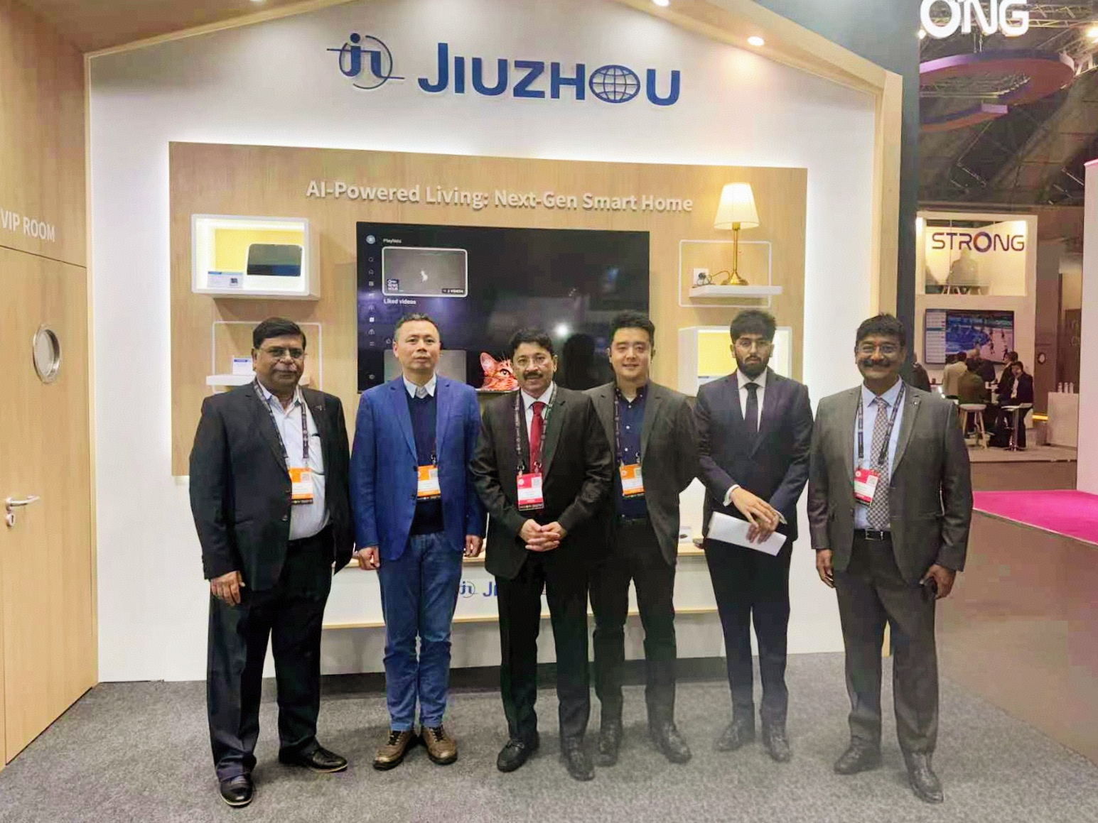 最后一張 大合影.jpg